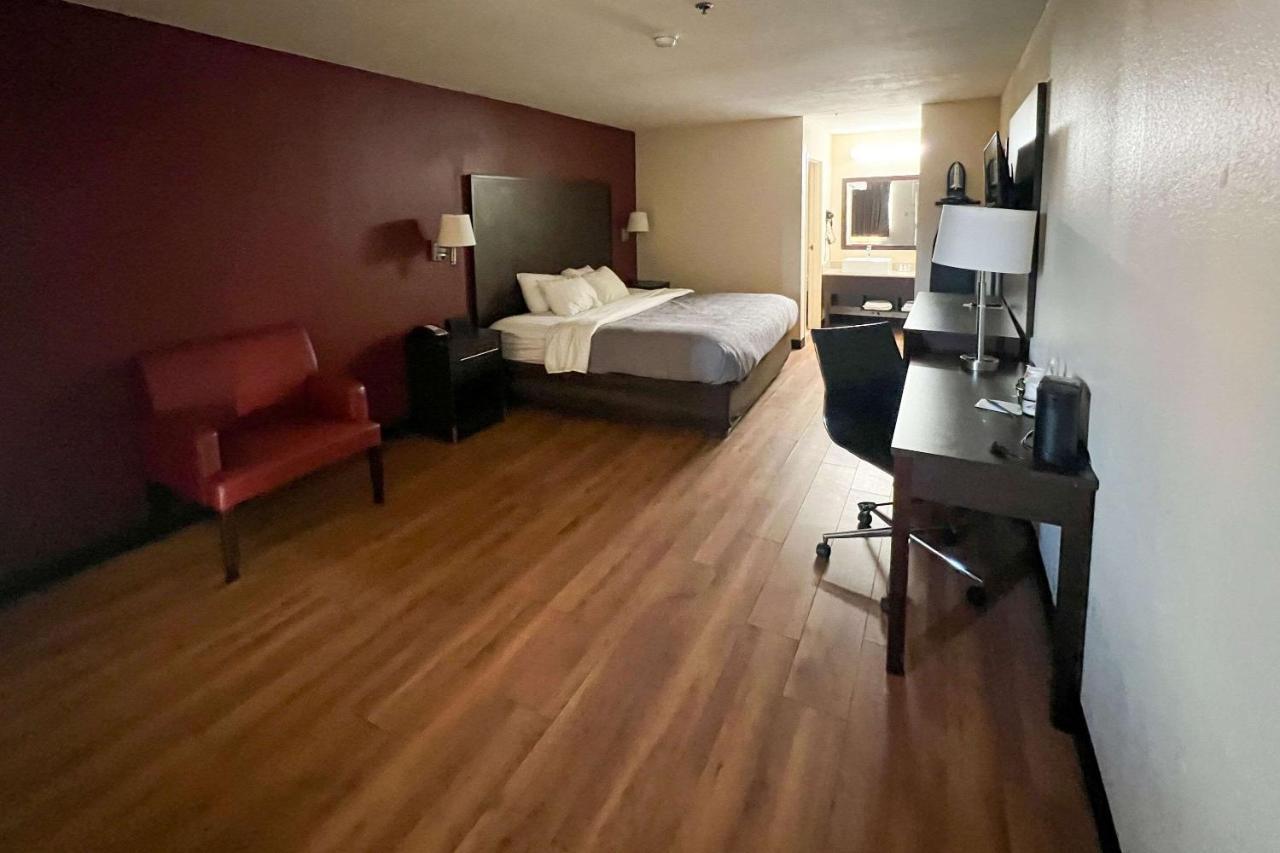 Quality Inn & Suites I-10 Near Fiesta Texas ซานอันโตนิโอ ภายนอก รูปภาพ